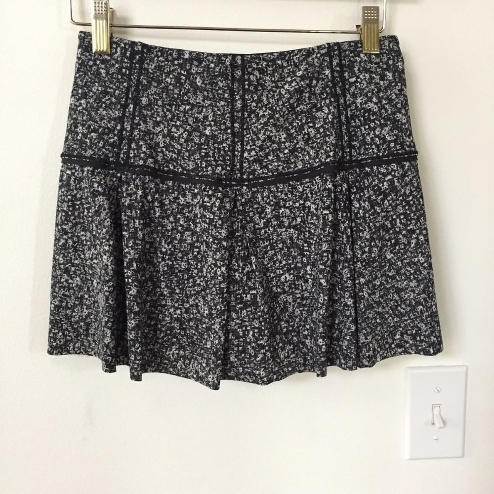 Lululemon Lost In Pace Skirt Daisy Dust Alpine - Picture 6 of 10